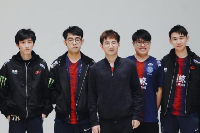 球队都强调 球队都强调