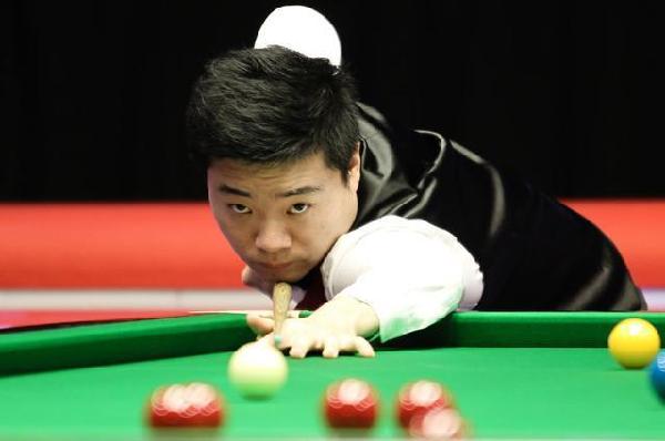 终保持着坚 终保持着坚