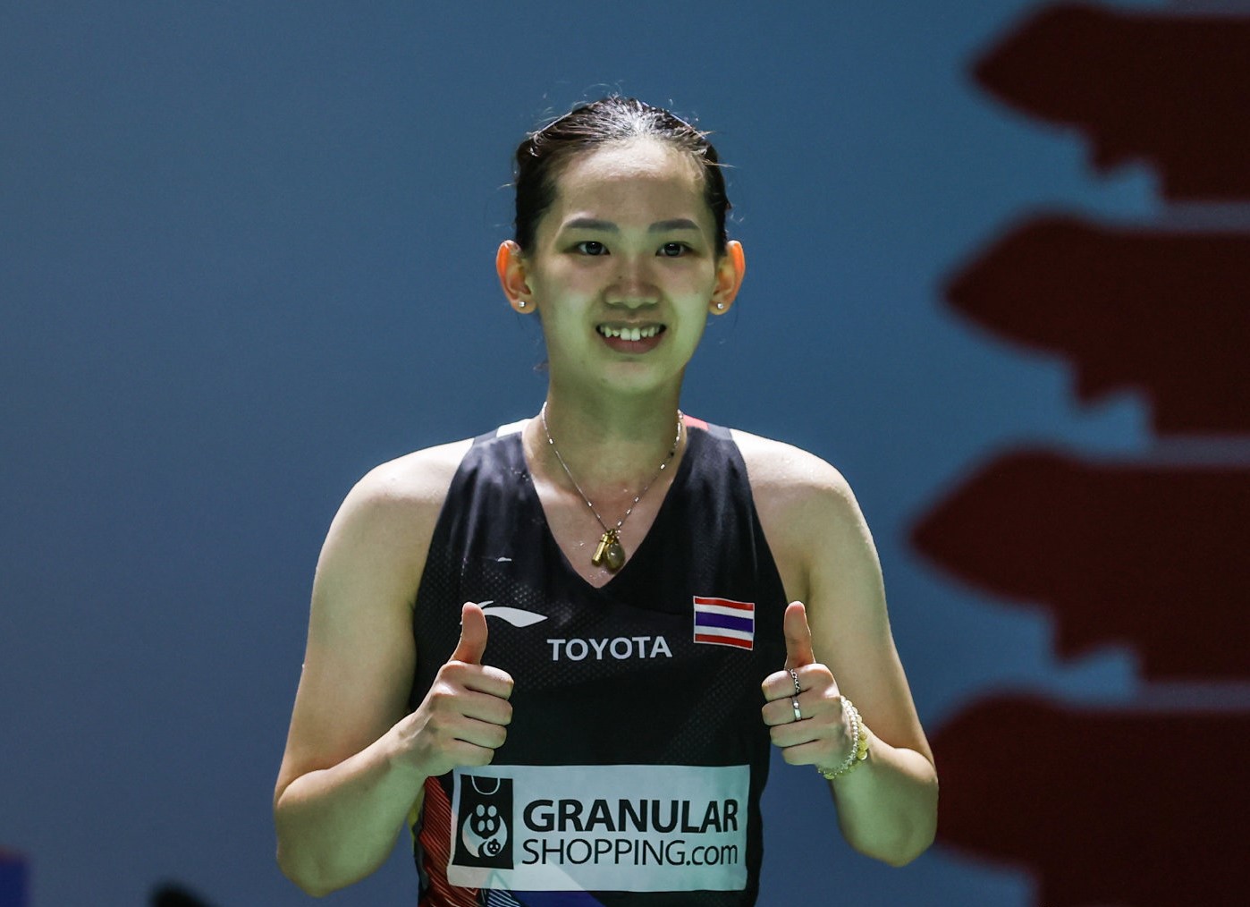 也要给球迷 也要给球迷