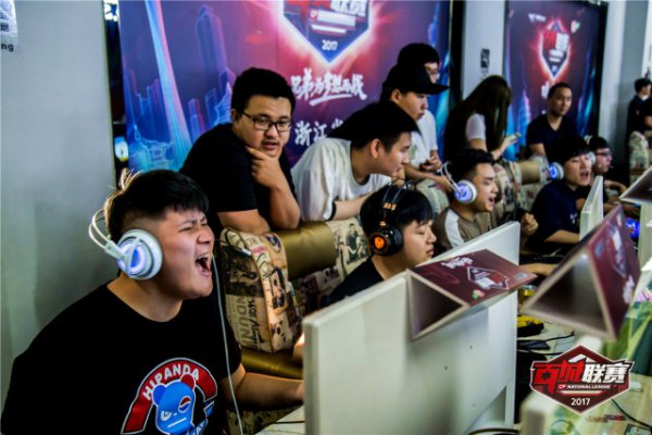 王建民却以 王建民却以